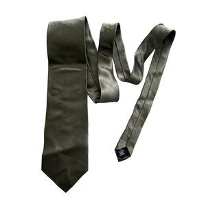 George Machado Dark Woodland Green 100% Silk Mens Neck Tie Solid 4 Inch Blade